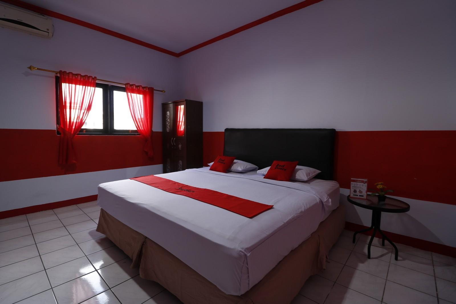 RedDoorz Plus @ Samratulangi Manado Zewnętrze zdjęcie